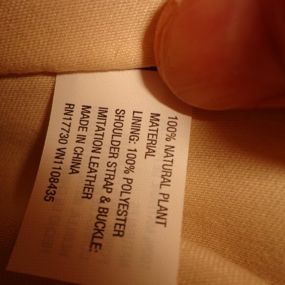 NWOT Universal Thread Wicker Basket Bag Natural Snap Closure Adj. Shoulder Strap - Picture 10 of 12